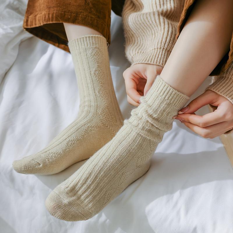 Thick & Warm Winter Argyle Crew Socks Women's Stocking