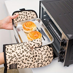 2pcs Leopard Pattern Oven Mitt and Potholder Set, Non Slip, Durable