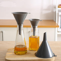 3pcs Kitchen Triangular Funnel Set Auxiliary Separator