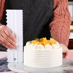 4pcs Cream Scrapers Cake Decorating Tools Random