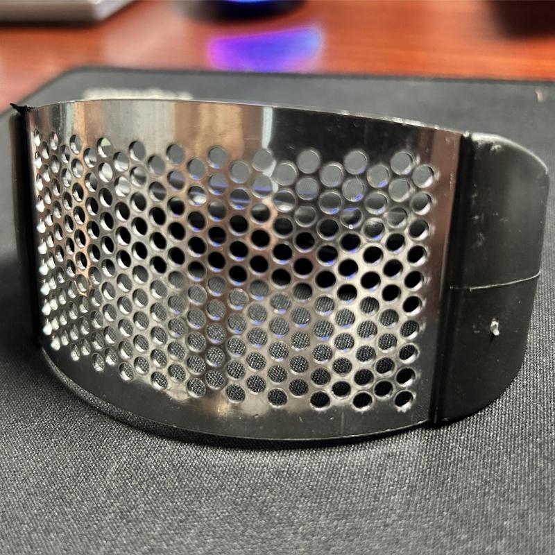 Stainless Steel Garlic Press Easy to Use and Clean for Mincing and Crushing