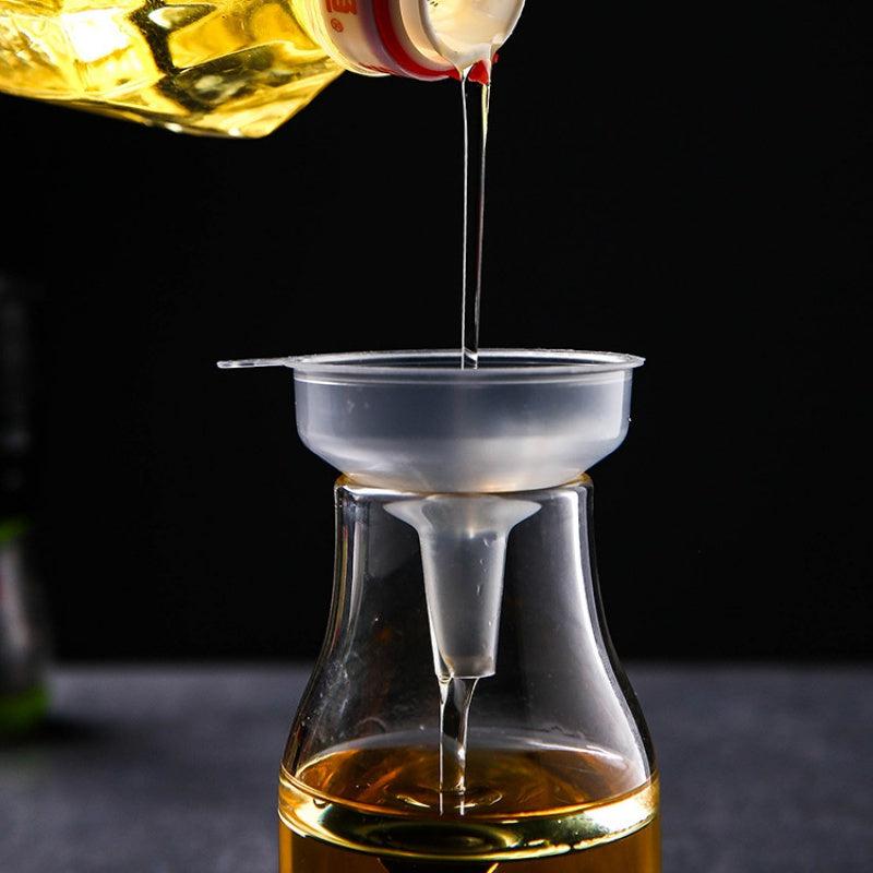 2pcs Mini Plastic Funnels for Kitchen Use - Filling Bottles and Cooking