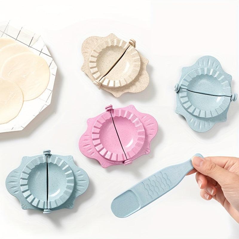1pc Dumpling Maker Kitchen Tool Press Dumpling Leather Mold Water Dumpling Maker