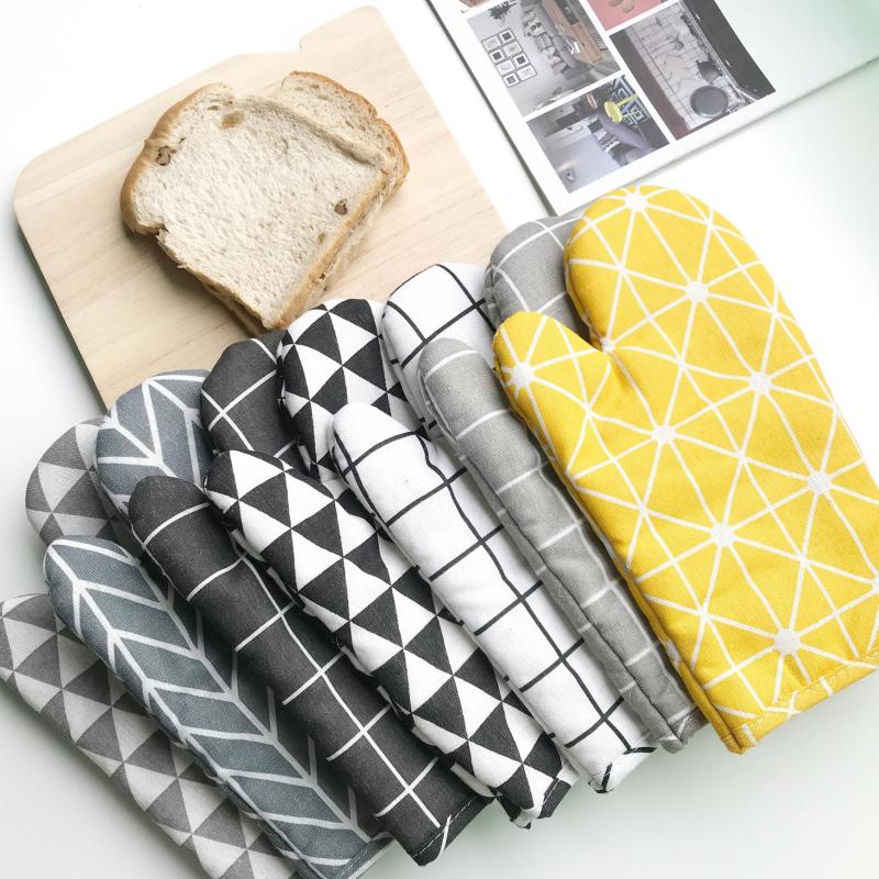 Nordic Style Oven Gloves High Temperature Resistant Anti-fouling Mat