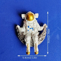 2pcs Astronaut Fridge Magnets Cartoon Design