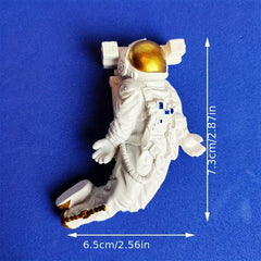 2pcs Astronaut Fridge Magnets Cartoon Design