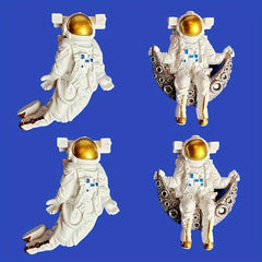 2pcs Astronaut Fridge Magnets Cartoon Design