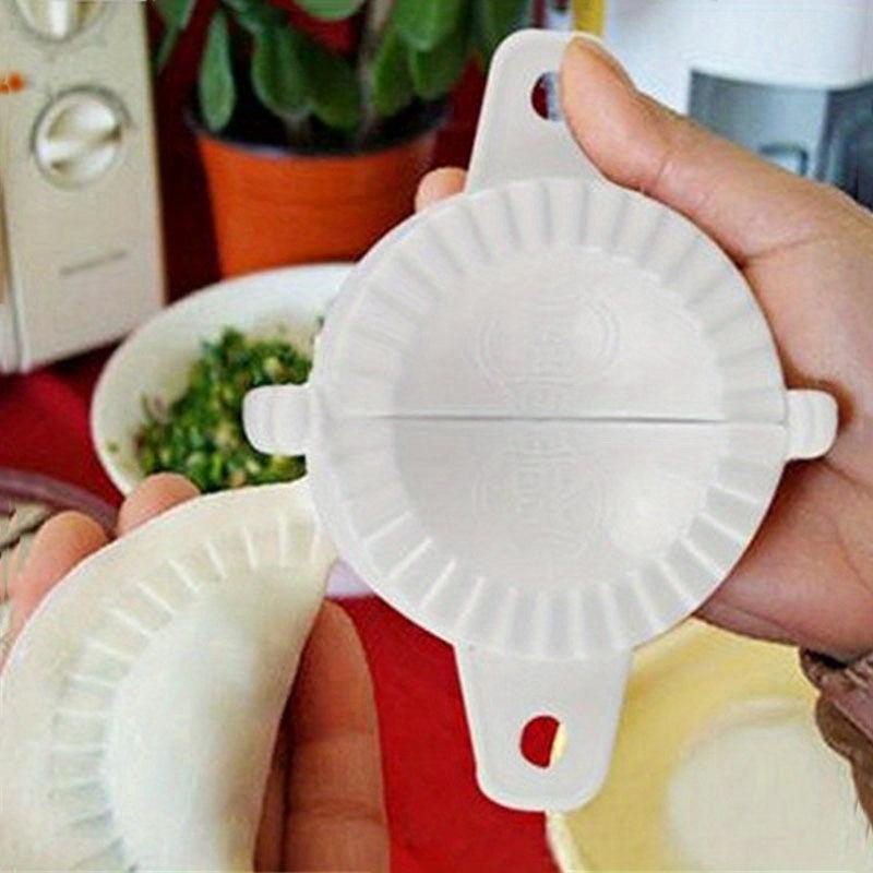 3pcs Plastic Dumpling Maker Kitchen DIY Dumpling Moulds Dumpling Press
