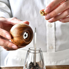 Manual Sea Salt Mill Spice Crusher Seasoning Bottle Kitchen Gadget