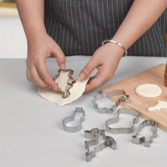 6pcs Christmas Cookie Cutters Stainless Steel Biscuit Molds Kitchen Accessories
