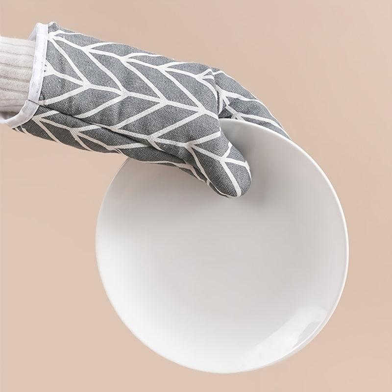 1pc Kitchen Microwave Oven Mitts Thickened Anti-scalding Heat-resistant Gloves