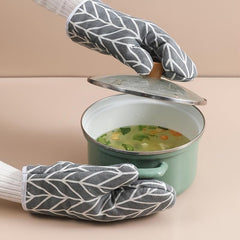 1pc Kitchen Microwave Oven Mitts Thickened Anti-scalding Heat-resistant Gloves
