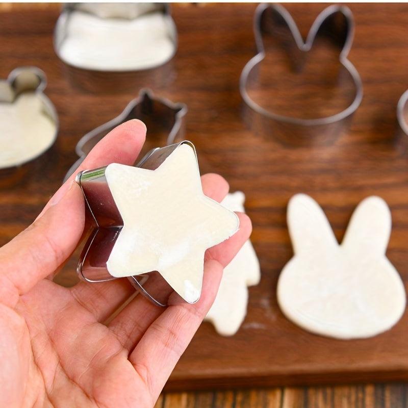 12pcs Cartoon Animals Cookie Cutters Stainless Steel Pastry Cutters Biscuit Mold