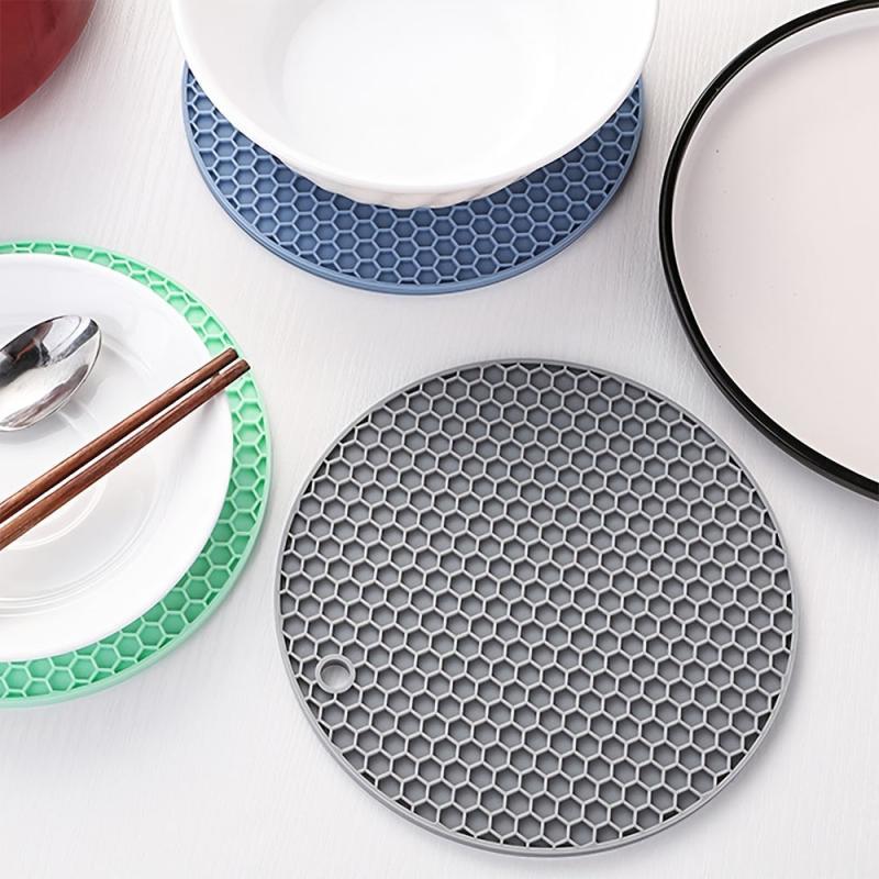 4pcs Silicone Coasters Non Slip Dining Table Mat Insulated Kitchen Mat