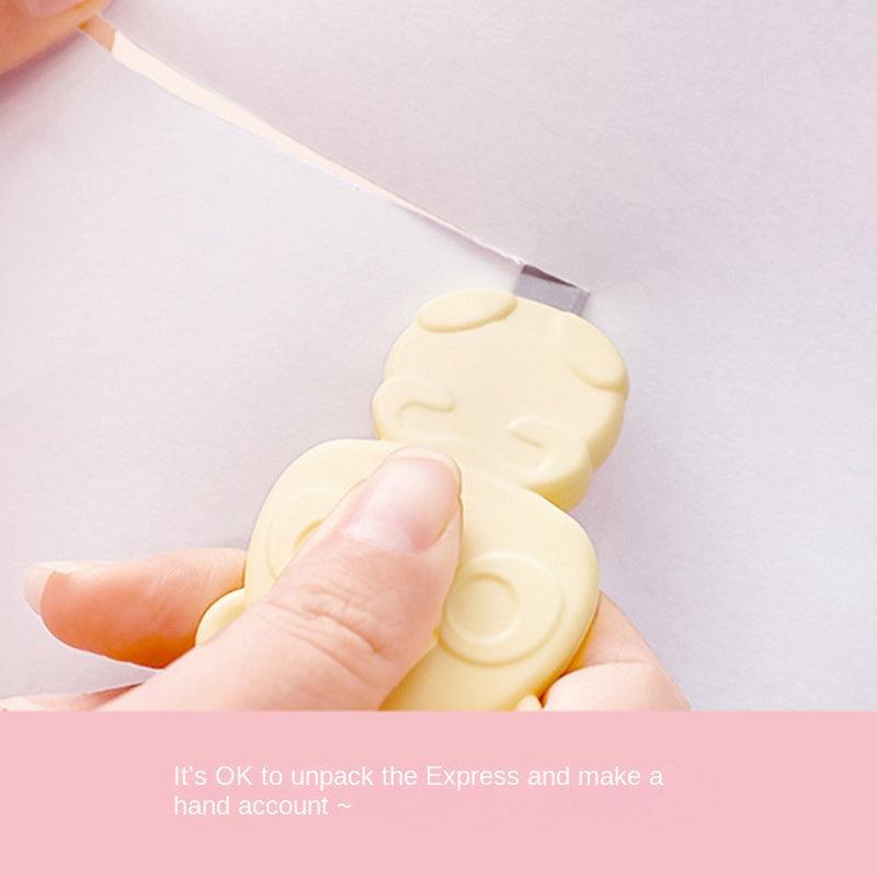 Colorful Mini Bear Portable Art Manual Retractable Paper Cutter