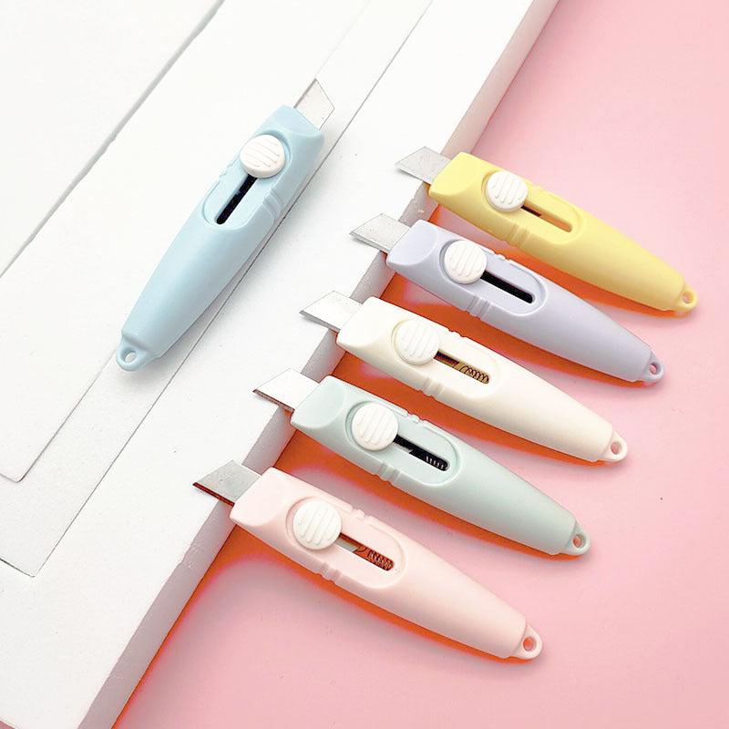 Mini Student Utility Self locking Small Creative Whistle Paper Cutting