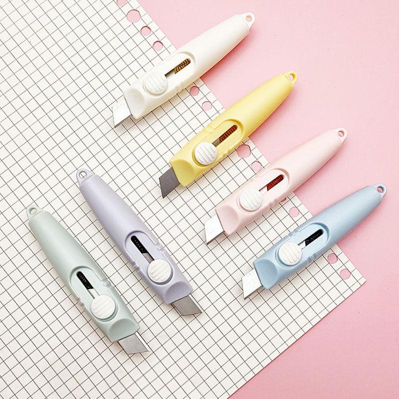 Mini Student Utility Self locking Small Creative Whistle Paper Cutting