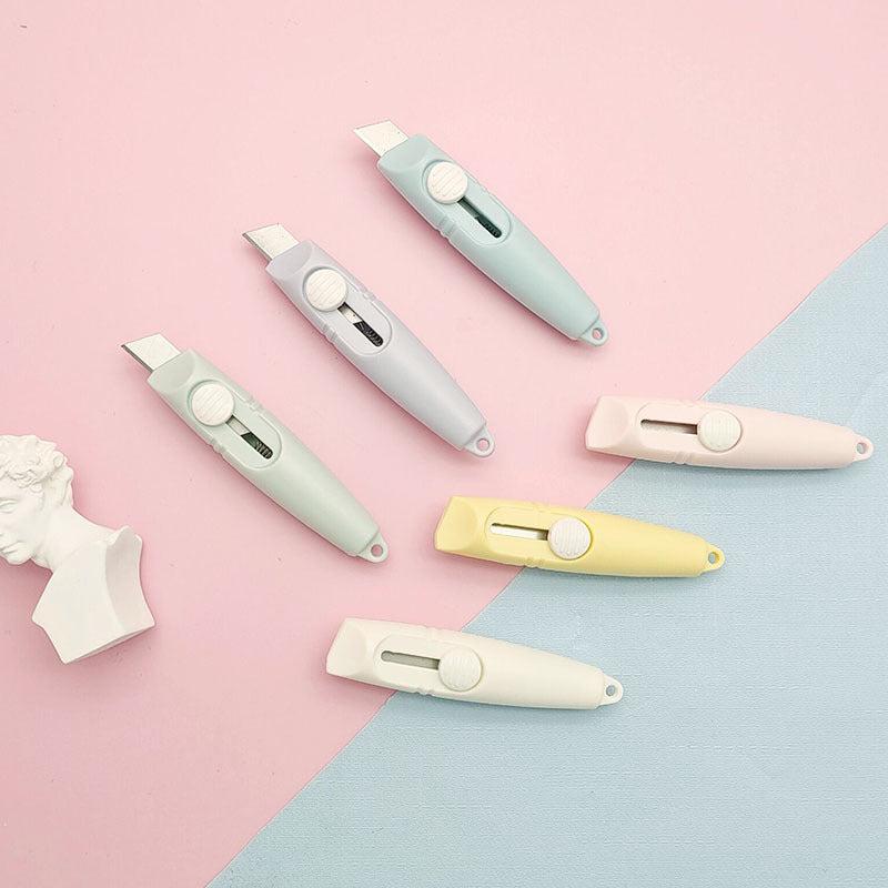 Mini Student Utility Self locking Small Creative Whistle Paper Cutting