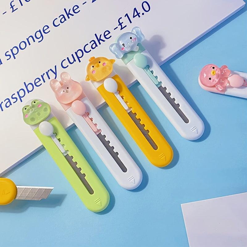 2pcs Cartoon Animal Cutter w/ Clip - Sharp Blade