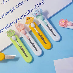 2pcs Cartoon Animal Cutter w/ Clip - Sharp Blade