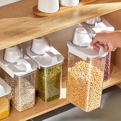 1pc Portable Plastic Food Storage Box Clear Cereal Storage Containers With Lids