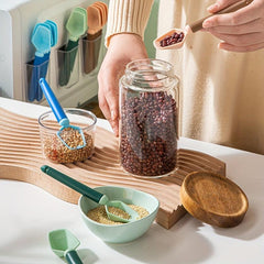 Magnetic Sealing Clip Measuring Spoon Storage Box for Food Refrigerator