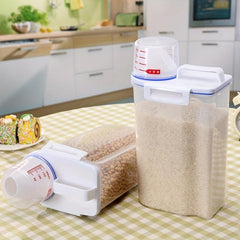 2.5L Rice Bucket with Measuring Cup Large Capacity Storage Container