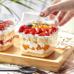 20 Clear Plastic Dessert Cups with Lids - Cupcake Holder