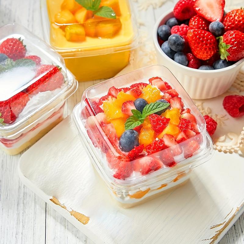 20 Clear Plastic Dessert Cups with Lids - Cupcake Holder