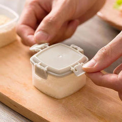 4Pcs Mini Sauce Seasoning Container Box Portable Bottle Transparent Scowizer