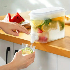 Large Capacity Refrigerator Water Pitcher with Faucet 5L
