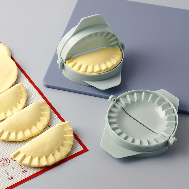 Dumpling Maker Empanadas Press Mold for Pierogi Pastelitos Calzone Turnovers