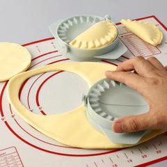 Dumpling Maker Empanadas Press Mold for Pierogi Pastelitos Calzone Turnovers