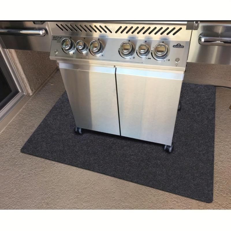 BBQ Mat Suction Pad Protector for Deck & Patio Camping Picnic Tool