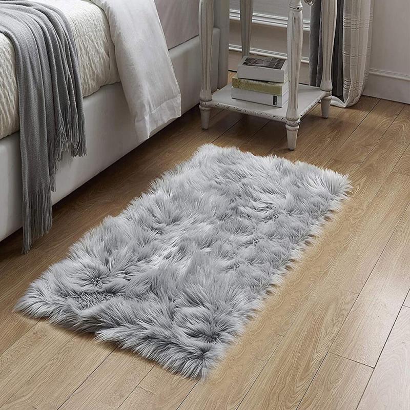 Plush Carpet Rug for Home Decor Soft and Fluffy