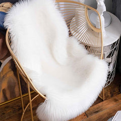 Soft Faux Fur Rug Washable Fluffy Area Rug for Living Room Bedroom Nursery Decor