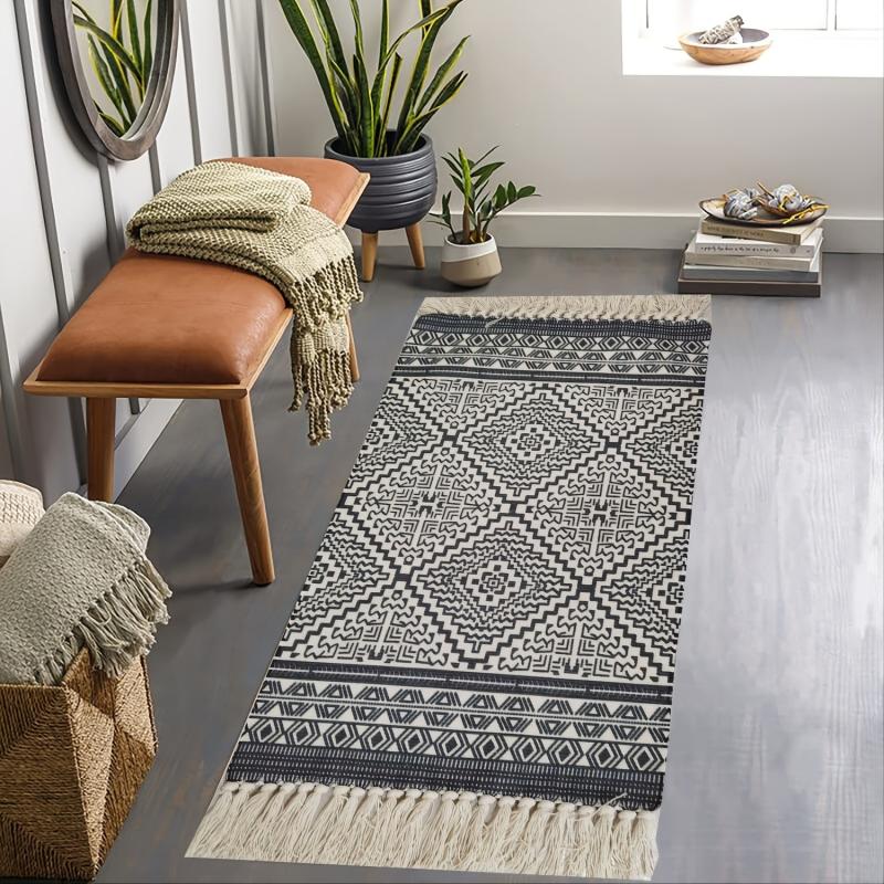 Retro Tassel Woven Geometric Pattern Mat for Living Room & Bedroom