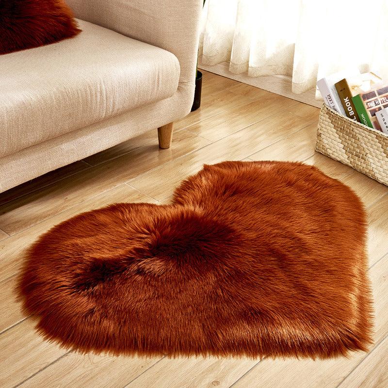 Soft Fluffy Heart Faux Fur Rug 40x30cm Non Slip, Ideal Gift for Girls