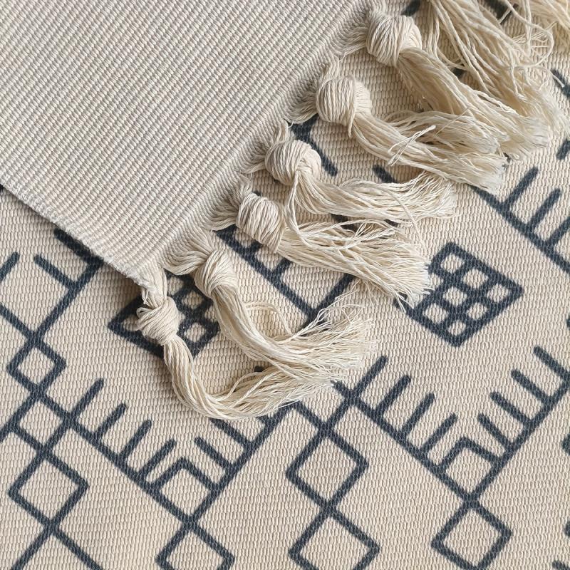 Hand Woven Boho Tassel Area Rug Soft Non Slip Linen Carpet