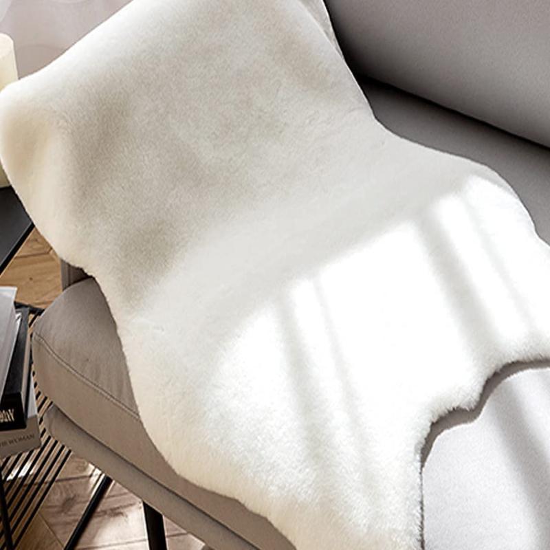 Soft Faux Fur Fish Shaped Bedroom Rug Non Slip Mat for Home and Office