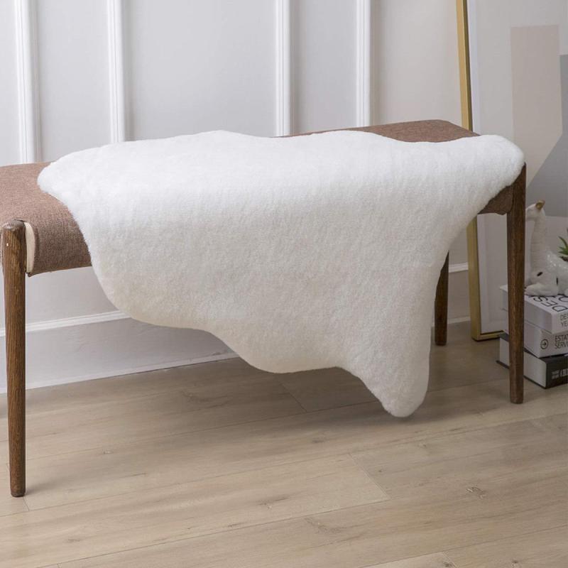 Soft Faux Fur Fish Shaped Bedroom Rug Non Slip Mat for Home and Office