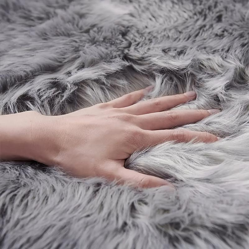 Faux Wool Plush Carpet for Living Room Bedroom Bedside Blanket