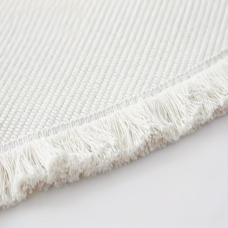 Christmas Decor Woven Area Rug with Tassels