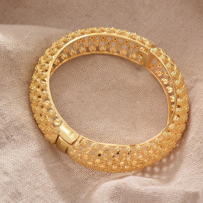 Flower Shape Chunky Bangle 18K Plated Hollow Pattern Copper Bangle Bracelet