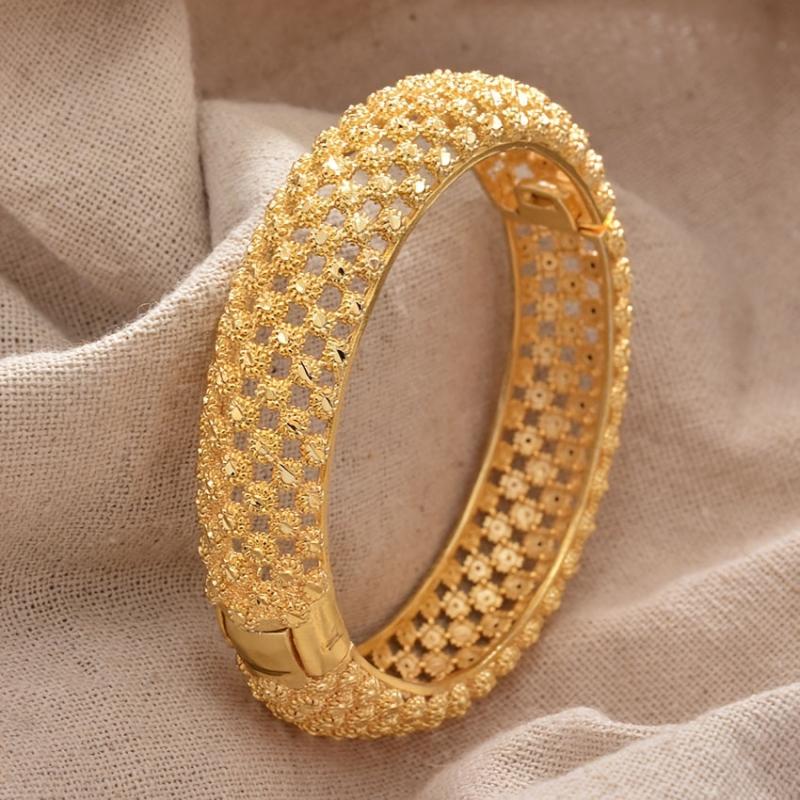Flower Shape Chunky Bangle 18K Plated Hollow Pattern Copper Bangle Bracelet