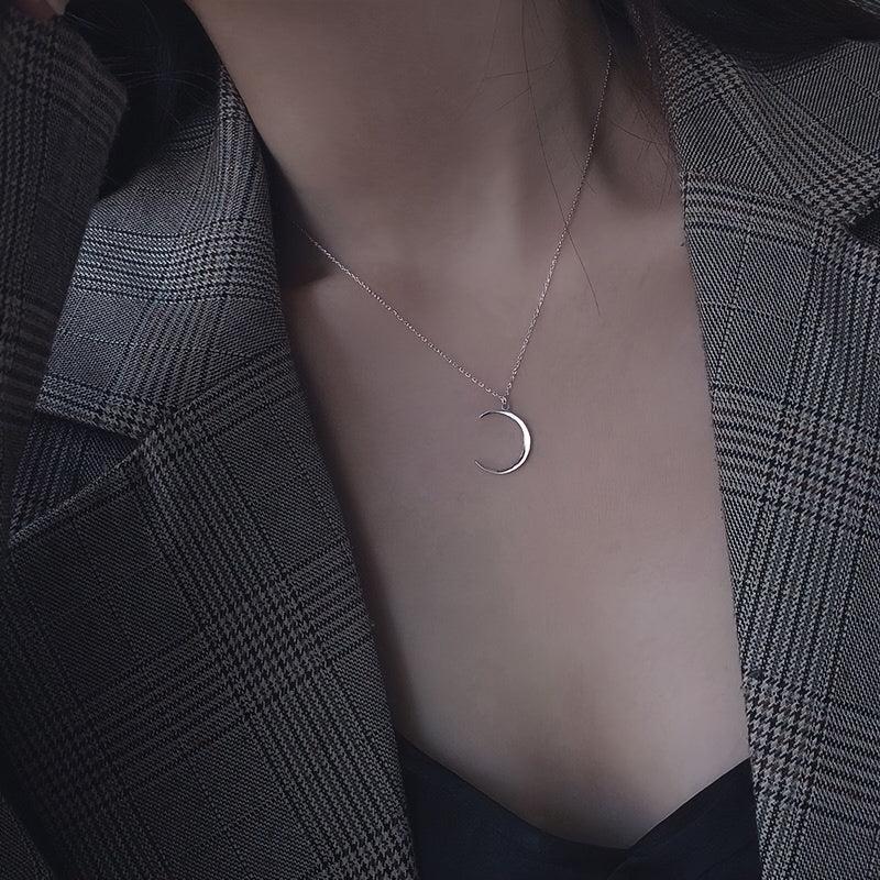 Moon Pendant Necklace Crescent Clavicle Chain For Women