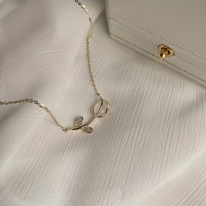 Tulip Pendant Necklace Clavicle Chain Daily Wear Neck Jewelry Gift