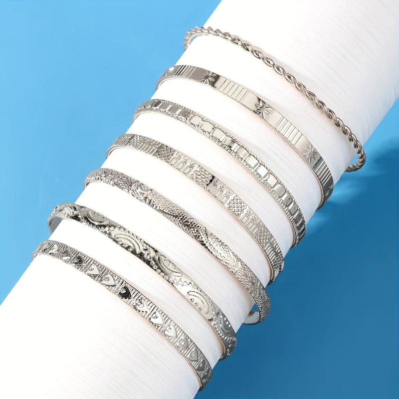 7pcs Golden Heart Twist Bracelets Set for Women Girls
