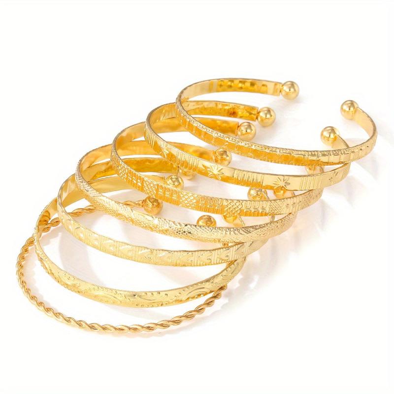 7pcs Golden Heart Twist Bracelets Set for Women Girls