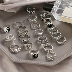 24pcs Gothic Vintage Ring Set Mix Match Daily Outfits